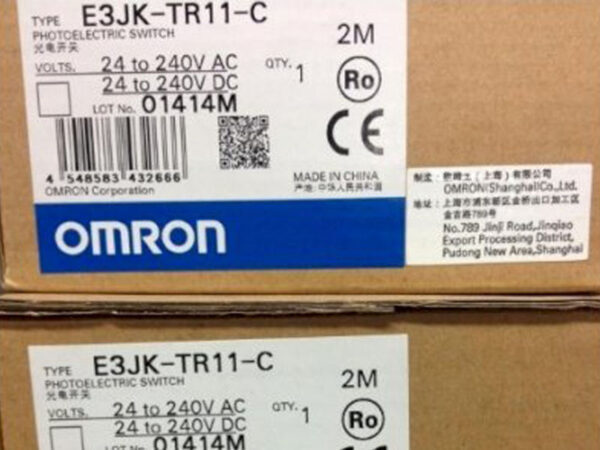 Cam-bien-quang-OMRON-E3JK-TR11-C