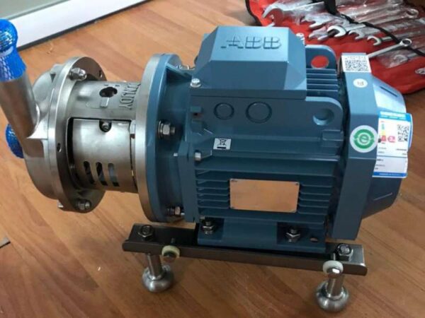 bom-ly-tam-truc-ngang