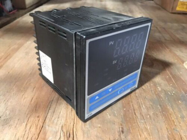 Bo-dieu-khien-nhiet-do-Shinko