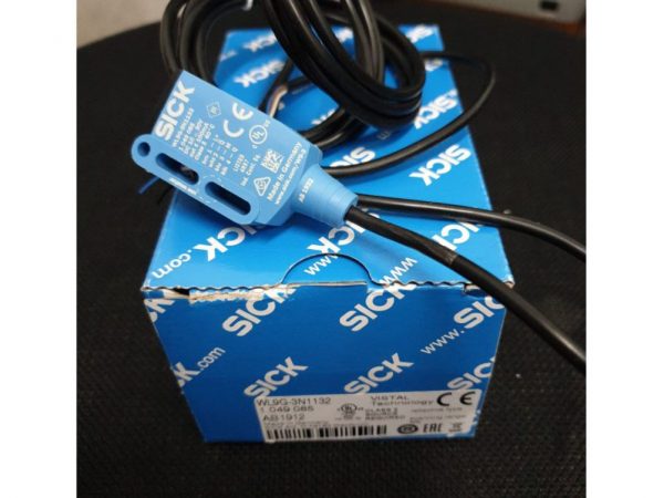 Photoelectric-RetroReflective-Sensor SICK-WL9G-3N1132