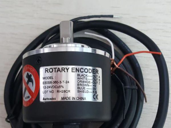 Bo-ma-hoa-vong-quay-Autonics-E50S8-360-3-T-24