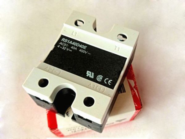 CARLO-GAVAAZZI-Solid-State-Relay-RS1A40D40E