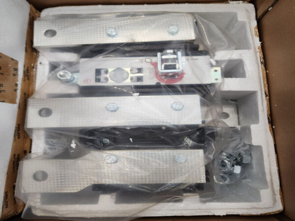 Công tắc cách ly DELIXI HH15P-1000-30 1000A.