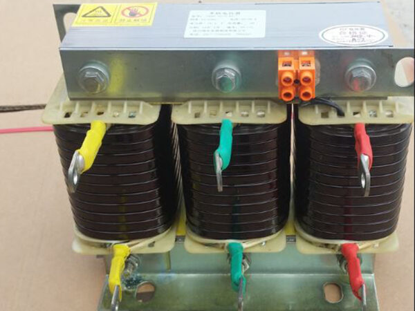 Cuộn kháng Chint CKSG-4.2-0.45-7%.