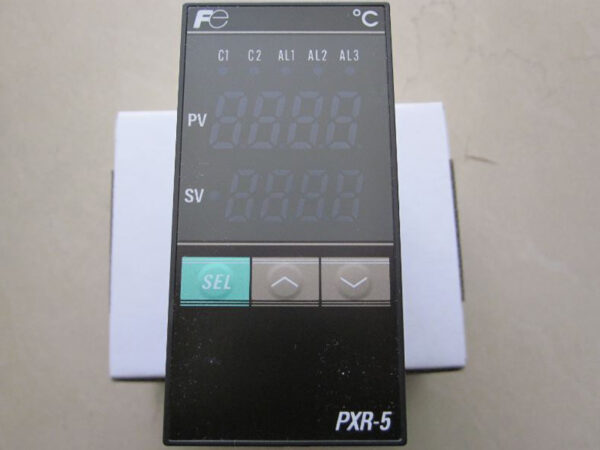 FUJI Temperature Controller PXR5TEY1-8V000-A