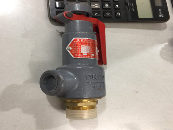 Van an toàn A27H-10T