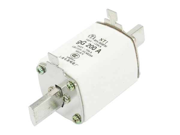 cau-chi-nt1-gg-200a-660v-50ka