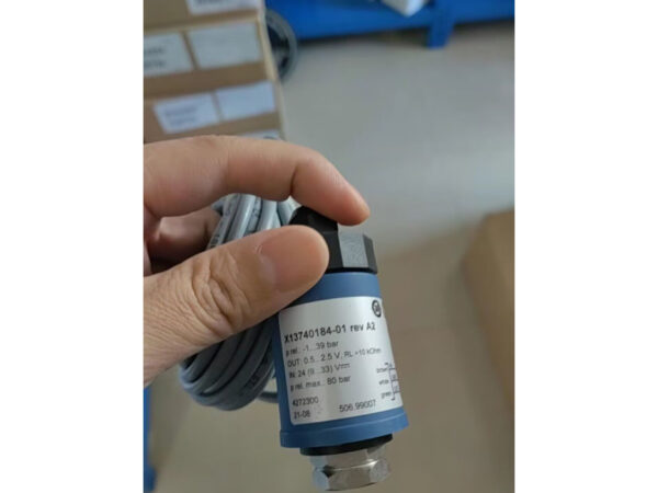 cam-bien-ap-suat-dieu-hoa-trane-x13740184-01