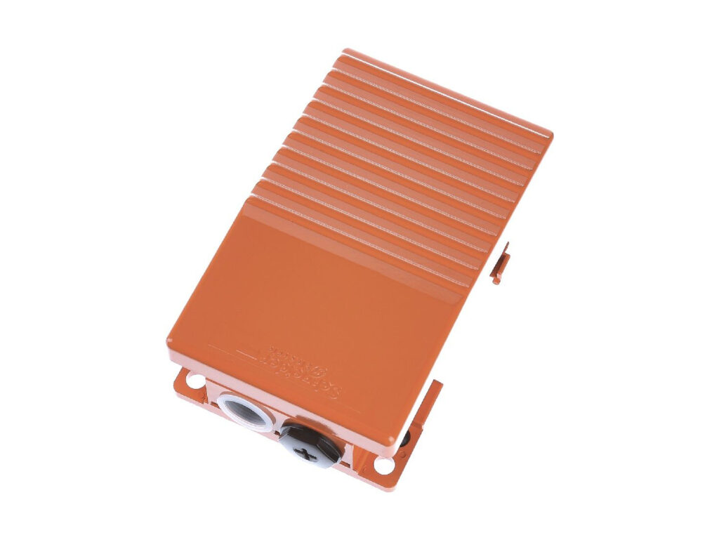 schneider-xper110-foot-switch