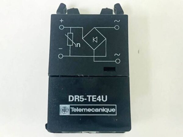bo-chinh-luu-nguon-schneider-dr5-te4u