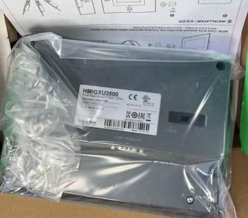 man-hinh-cam-ung-hmi-schneider-hmigxu3500